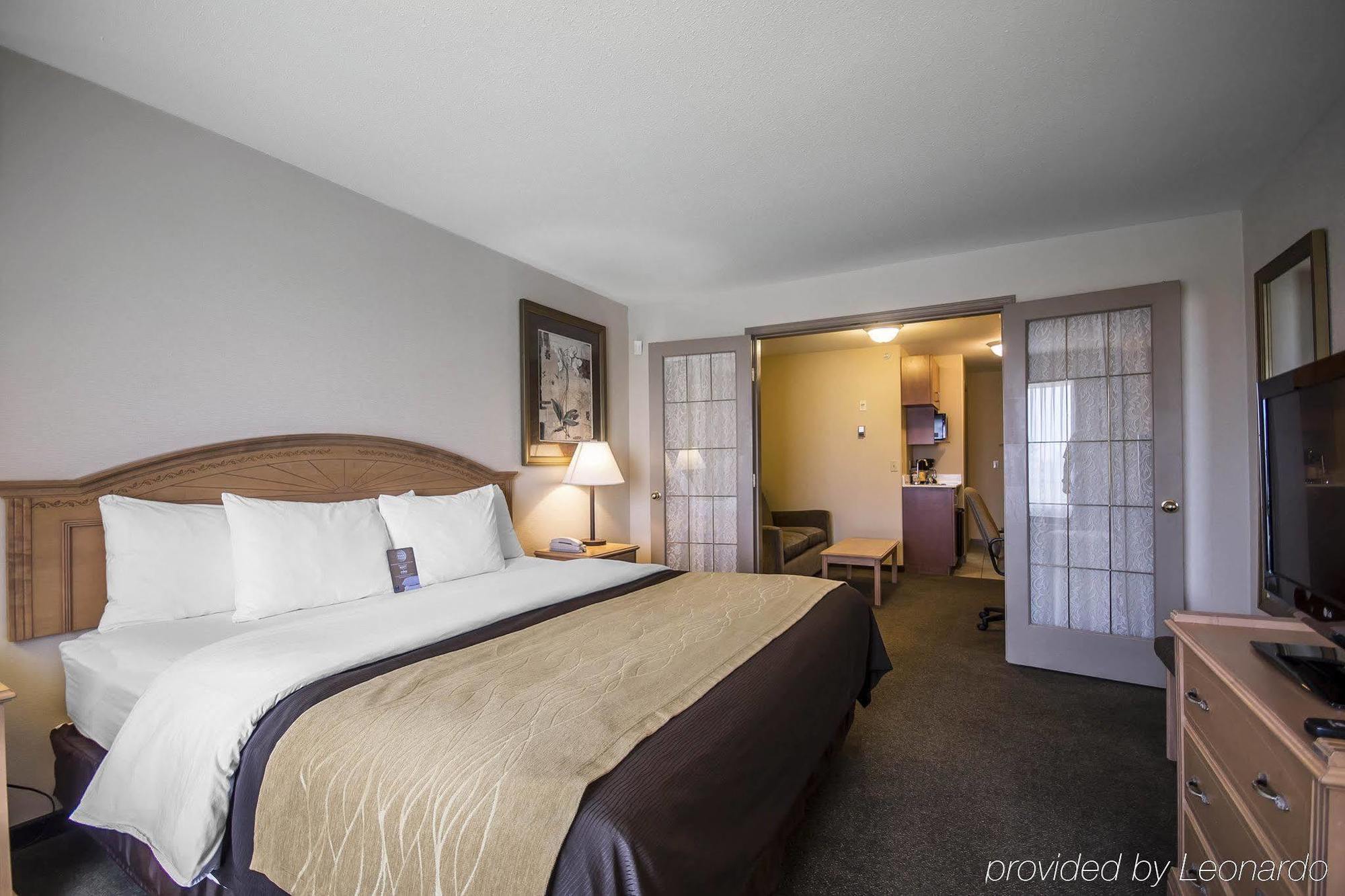 Comfort Inn & Suites Salmon Arm Exterior foto